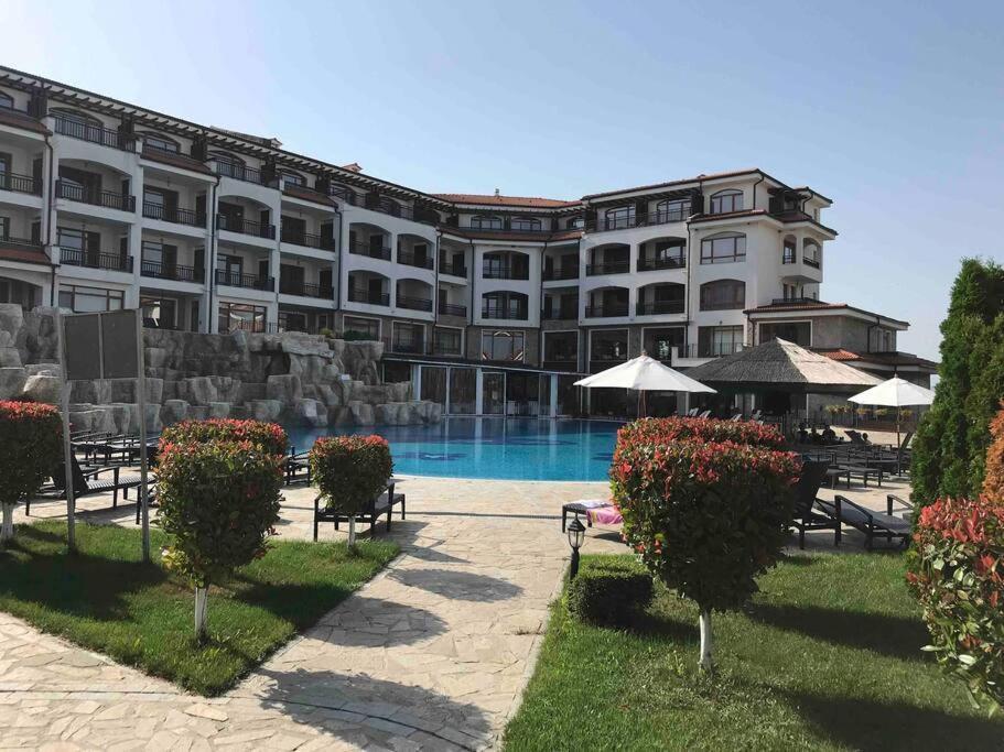 Lovely Apartment In Peaceful Family Spa Resort Near To Nesebar Kableshkovo  Exterior photo